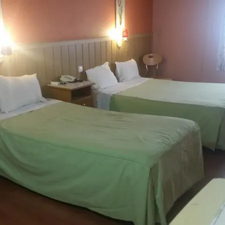 Pensjonat Pensao Residencial Roma 2*